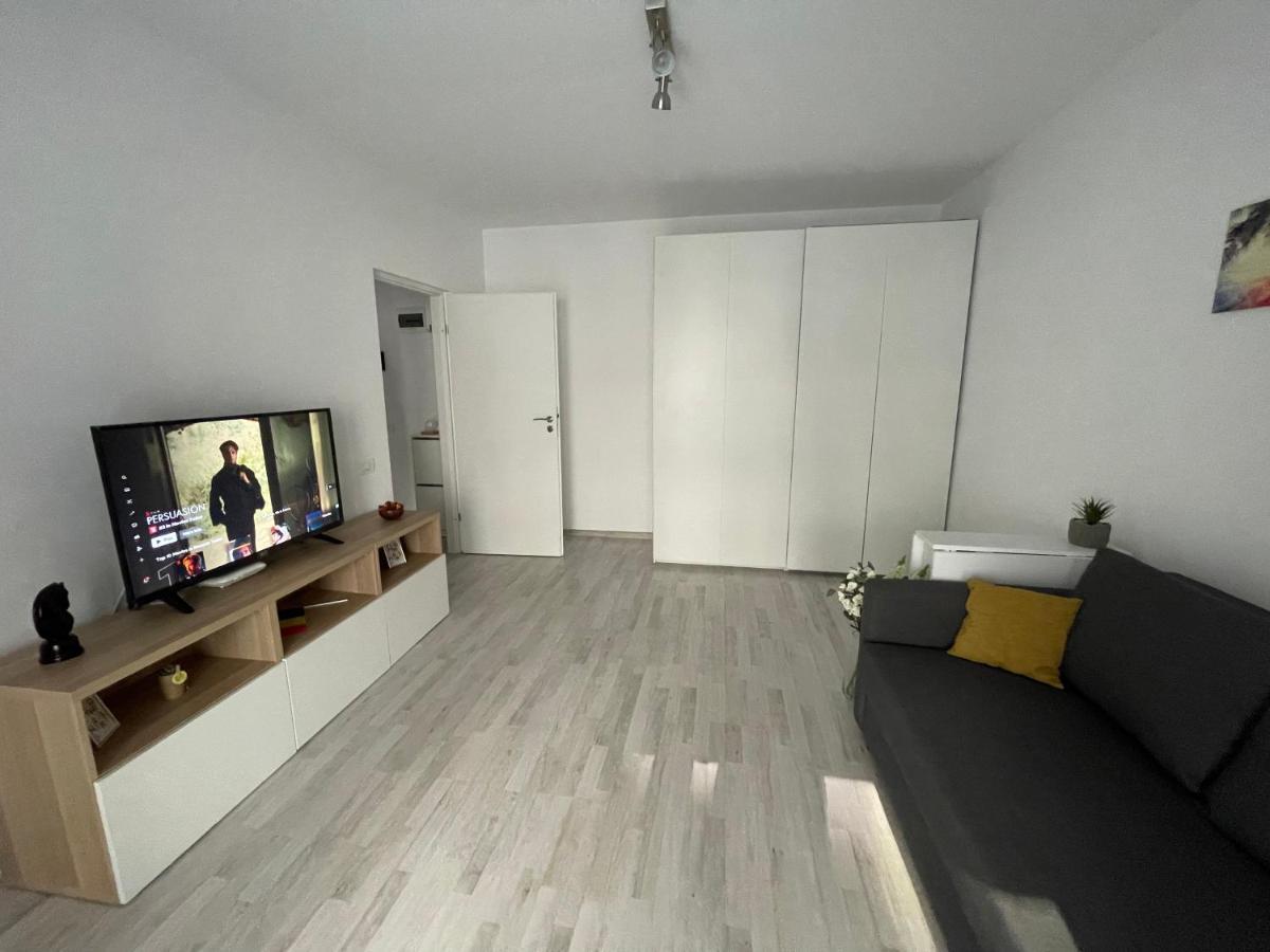 Pearl Luxury Apartment Near Presidential Palace Bukares Bagian luar foto