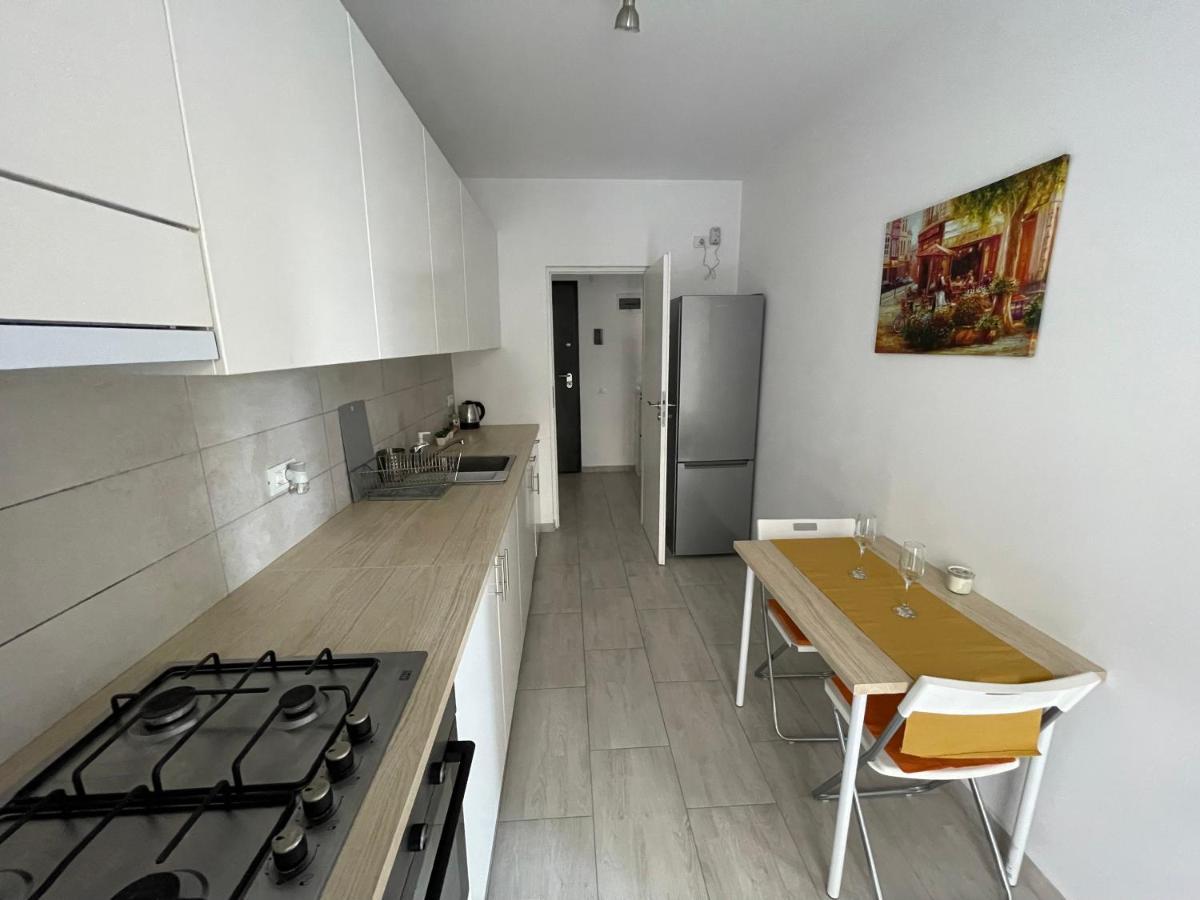 Pearl Luxury Apartment Near Presidential Palace Bukares Bagian luar foto